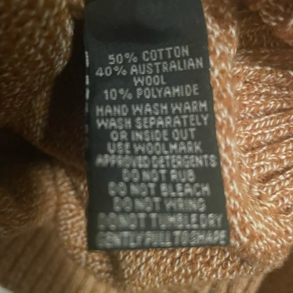 TODD & Gunn camel colored Italian yarn sweater - Picture 8 of 12